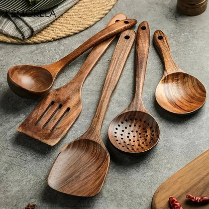 Teakholz Kochutensilien-Set (5-teilig) – KEMORELA | Nachhaltig & robust