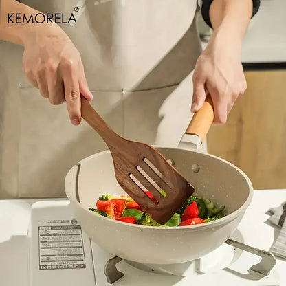 Teakholz Kochutensilien-Set (5-teilig) – KEMORELA | Nachhaltig & robust